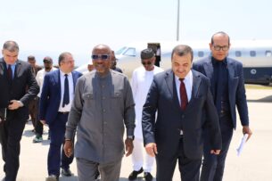 وزير الدولة النيجيري للموارد البترولية المكلف بالغاز في زيارة عمل إلى الجزائر