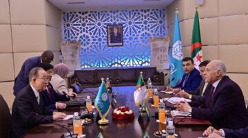 عطاف يستقبل الأمين العام السابق للأمم المتحدة بان كي مون بالجزائر