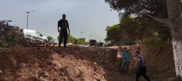 عمليات تنظيف داخل الفضاءات الغابية للحد من مسببات الحرائق ببومرداس