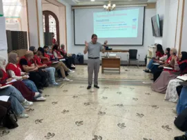 الهلال الأحمر الجزائري ينظم بالجزائر العاصمة دورة تكوينية حول الإسعاف الأولي والمتخصص