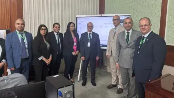 خلفان يشرف على متابعة عملية تصويت الجالية الوطنية المقيمة بالخارج