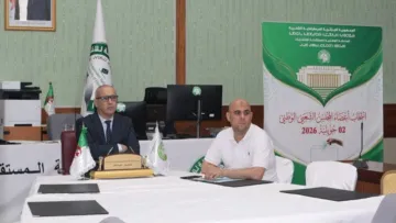 خلفان يشرف على متابعة بداية عملية الاقتراع بالمكاتب المتنقلة بولايات الجنوب