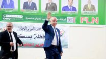 صورة معبرة عن بن مبارك يبرز من ولاية بسكرة أهمية المشاركة القوية في الانتخابات التشريعية
