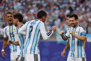 دي بول: ما يفعله ميسي أمر لا يصدق