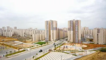موقع 10507 مسكن بالرحمانية: مديرية التوزيع سونلغاز سيدي عبد الله تتم أشغال الربط بالكهرباء و الغاز
