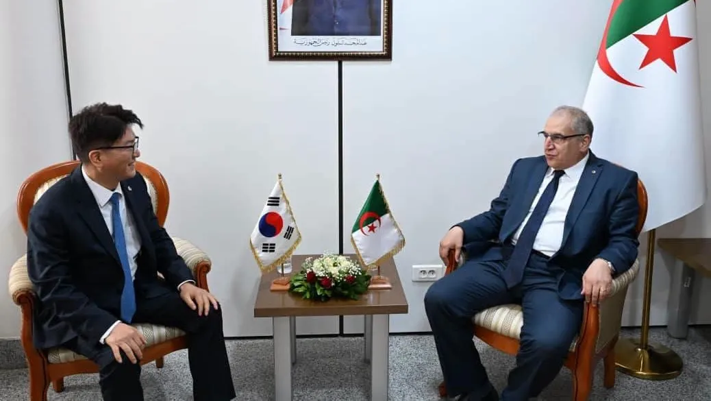 الجزائر وكوريا تبحثان تعزيز الشراكة الاستراتيجية بين البلدين